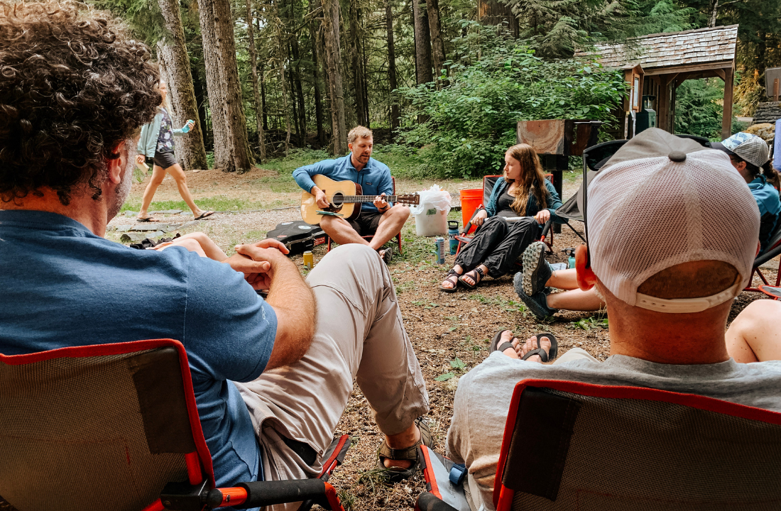 Musician David Burchfield sings sounds to runners on the North Cascades Rendezvous. 